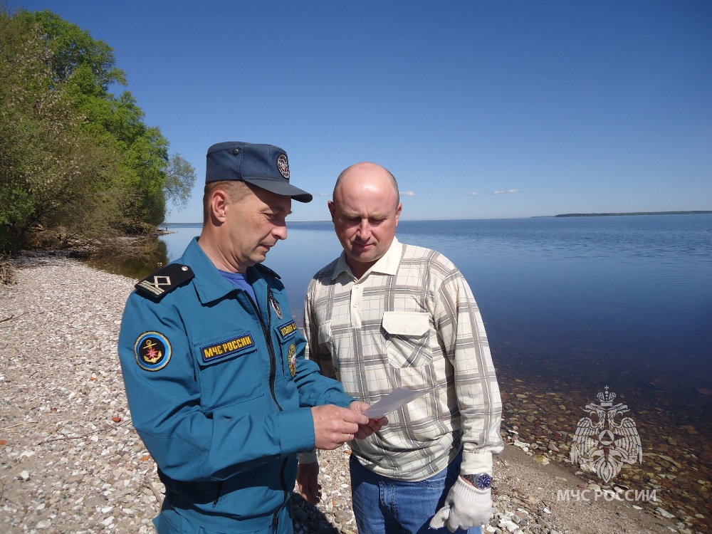 В  выходные дни с 18.05. по 19.05.2024 года  МЧС России по Ивановской области проводили профилактические мероприятия на акватории рек Волга, Сеготь и Ячменка..